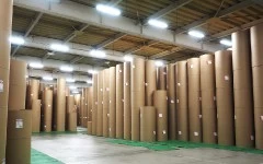 富山県射水市庄西町の倉庫