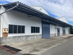 三重県三重郡菰野町竹成の倉庫