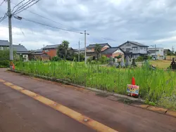 新潟県長岡市中之島中条 字若宮甲の倉庫