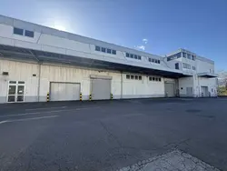 神奈川県小田原市桑原の倉庫